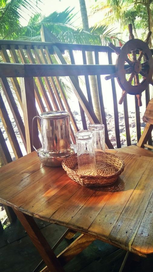 Belantara Beach Front Hotel Vengurla Luaran gambar