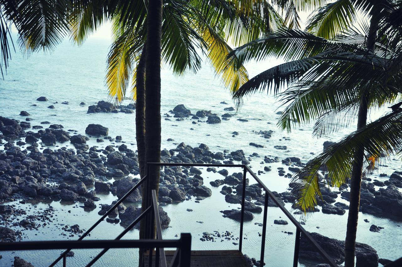 Belantara Beach Front Hotel Vengurla Luaran gambar